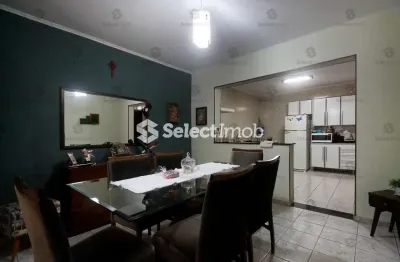 Casa com 3 quartos à venda na Rua Curaça, --, Parque das Américas, Mauá
