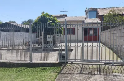 Vende bela casa  de alvenaria com  amplo terreno   no parque santo inácio,  esteio.