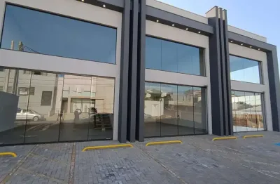 Salão comercial para locação em americana-sp - jardim são paulo: 2 banheiros, 3 vagas de garagem, 85m² de área!