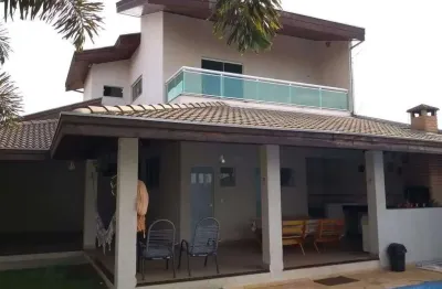 Casa de luxo: 4 quartos, 2 suítes, 2 salas, 5 banheiros, 2 vagas na jardim souza queiroz, santa bárbara d'oeste-sp (250m²)