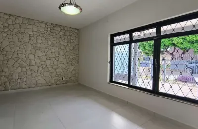 Casa comercial para locação no centro de americana-sp: 5 salas, 2 banheiros, 180m² de área. venha conferir!