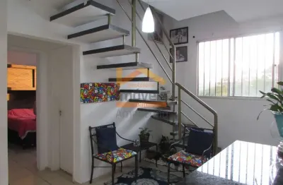 Lindo apartamento duplex no bairro catharina zanaga