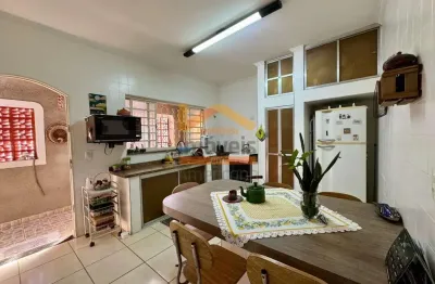 Casa à venda de 3 quartos e 2 salas na cidade jardim ii, americana-sp: 140m² e 3 vagas de garagem!