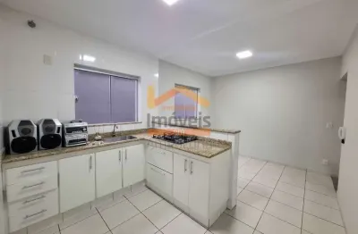 Casa à venda em americana-sp, cidade jardim ii. 3 quartos, 1 suíte, 2 salas, 2 banheiros, 2 vagas cobertas, 177m².