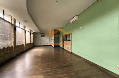 Salão Comercial para Locação em Americana-SP no Bairro Jardim Colina: 2 Salas, 3 Banheiros, 247m² de Área