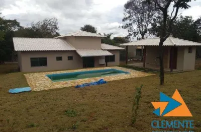 Excelente casa nova  condominio fechado vale do luar