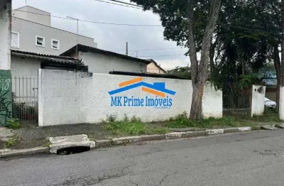 Terreno de esquina à venda – localização privilegiada e ótima oportunidade.