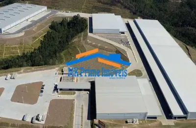 Galpão 6710m² fabril 4 docas- c/ portaria pé direito 10m², em cajamar/sp- o