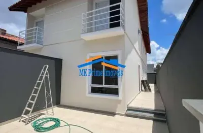 Excelente sobrado novo 125m² com 3 dormitórios sendo 1 suíte no umuarama.