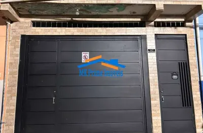 Excelente imóvel para 2 famílias ou para renda com salão comercial!