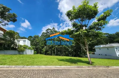 Terreno em condomínio fechado à venda na Rua Nimes, Tamboré, Santana de Parnaíba