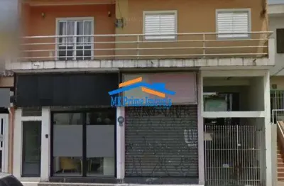 Excelente ponto comercial com 2 salas e 1 casa com rendimento mensal