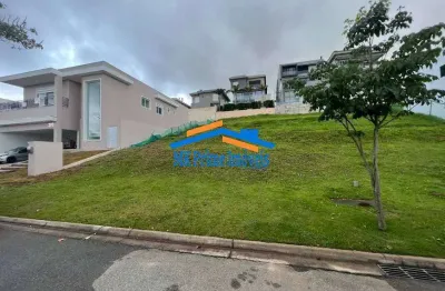 Terreno em condomínio sendo 490m² com projeto aprovado no gênesis ii.