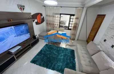 Excelente casa térrea com 3 dormitórios e 2 vagas de garagem.