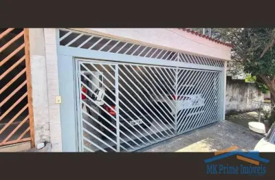 Ótimo sobrado com 3 dormitórios, suíte e 2 vagas de garagem!