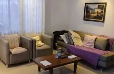 Ótima casa térrea c/ 114m² 4 dorm 2 vagas p/ venda - vila piauí/sp