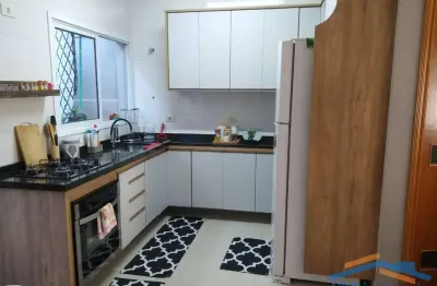 Lindo sobrado em condomínio (villagio) 72 m²  2 dorm. 1 vaga - jaguaribe