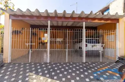 Excelente casa térrea com 3 dormitórios, e 3 vagas de garagem.