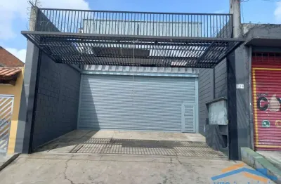 Galpão com pé direito duplo, sendo 225m²  em carapicuíba.