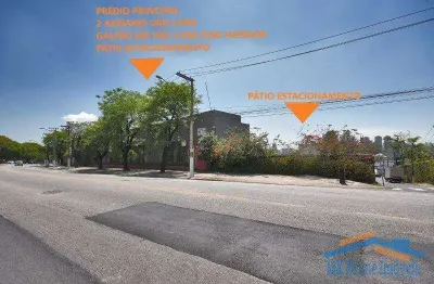 Prédio comercial com  terreno de 3700m² no jaguaré.