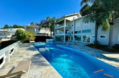 Casa à venda em alphaville, residencial 10 - 6 suítes, escritório, piscina.
