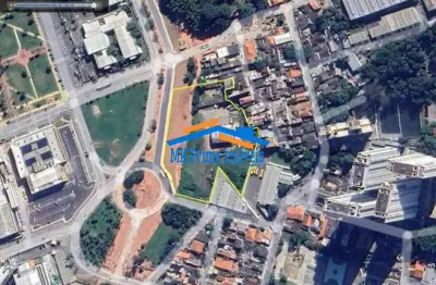 Terreno à venda na Rua Engenheiro César Polilo, Jardim Iracema, Barueri