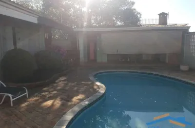 Casa à venda 336 m², com 3 quartos, suíte, piscina  parque dos príncipes