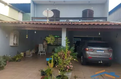 Casa à venda, 132 m²  com 3 quartos e 2 banheiros  - piratininga