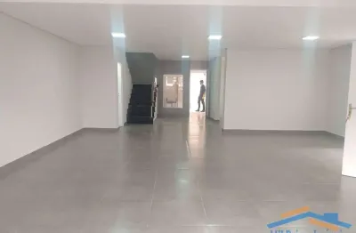 Sobrado à venda, 360 m² com 4 quartos e 7 banheiros  - v. yolanda