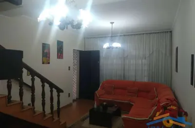 Casa á venda com 246m² com 2 quartos, 1 suíte - em osasco, cipava