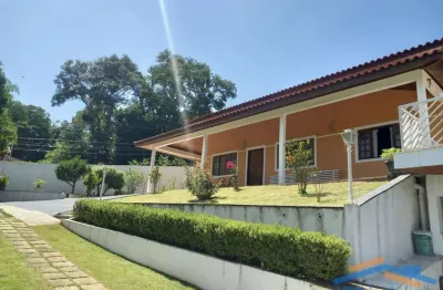 Condomínio parque das rosas - 2 casas - piscina - campo futebol - 2153m²