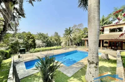 Fazendinha - 4sts, lareira, varanda gourmet, piscina e campinho!
