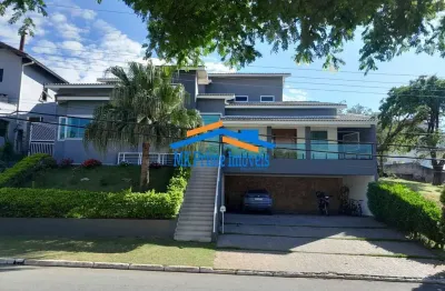 Casa em condomínio com 400m²  A.C Com  04 Quartos, 03 Suítes- TARUMÃ.