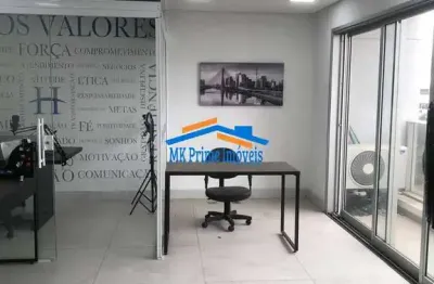 Sala comercial 49mt², banheiro privativo, sacada, 1 vaga de garagem