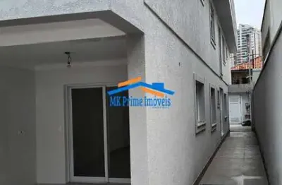 Imóvel com 3 dormitórios sendo 02 suíte e 4 vagas de garagem.