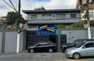 Galpão com 610m² em localização estratégica no jaguaré/sp.