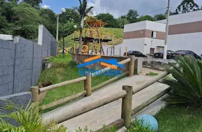 Lindo sobrado em condomínio, 2 quartos, 1 vaga, caucaia do alto/cotia