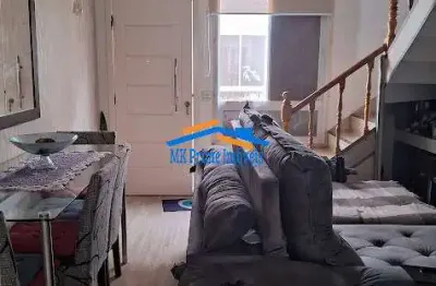 Lindo Sobrado em Condomínio, 2 Quartos, 1 Vaga, Caucaia do Alto/Cotia