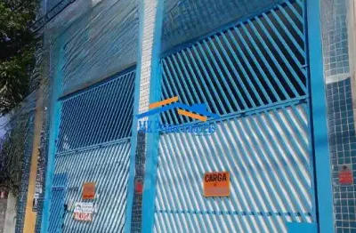 Excelente salão com 250m² em avenida de grande fluxo de veículos.