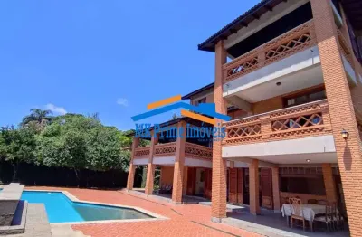 Vende/ aluga casa em condomínio com 1500m²- fazendinha-carapicuiba