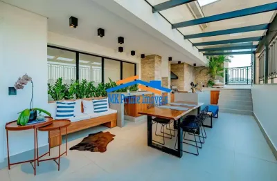 Cobertura luxuosa com vista deslumbrante e piscina privativa.