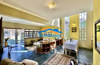 Casa em condomínio - 3 quartos sendo 1 suíte - edícula 50 m²