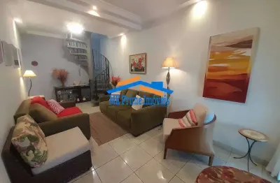 Sobrado à venda 220m², 5 quartos e 3 vagas no parque continental.