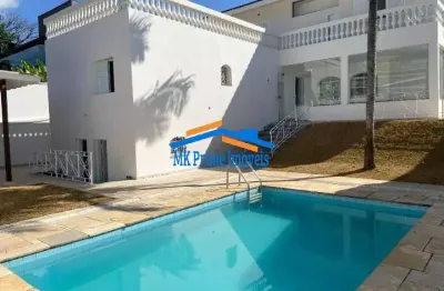 Casa de alto padrão • 550m² • lazer completo • recém revitalizada