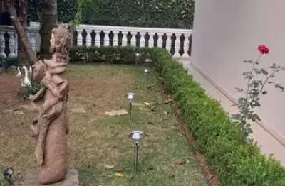 Casa térrea com 3 dormitórios e espaço gourmet - city bussocaba/osasco.