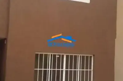 Casa assobradada com 150m² com 2 dormitórios na cidade das flores!