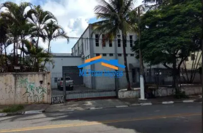 Galpão 440 mts de área construída mais 260 mts de escritório  16 vagas