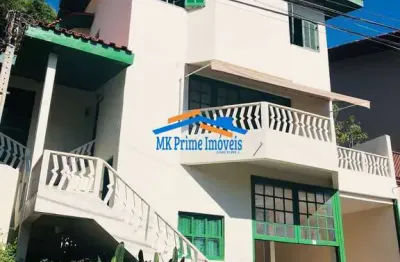 Luxuoso sobrado em cond. fechado com segurança e lazer - granja viana.