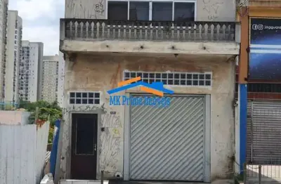 Imóvel comercial com 2 casas em avenida movimentada no bela vista