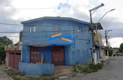Oportunidade de renda: imóvel com 3 casas e salão comercial - bela vista.